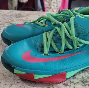 Youth girls 4 Nike shoes